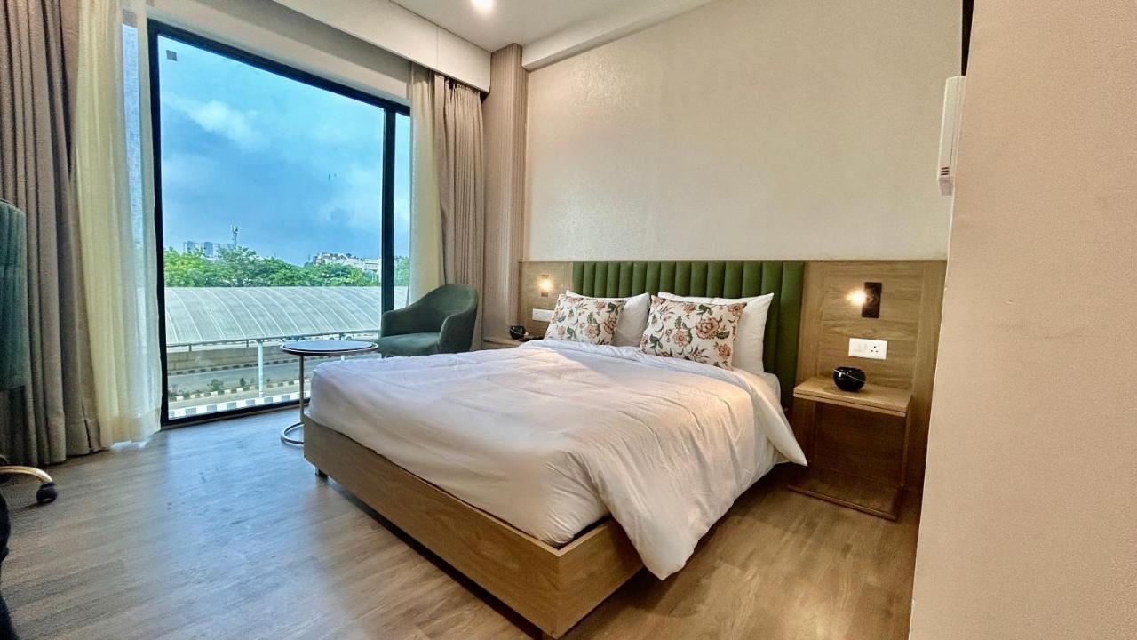Hotel Limon & Banquet Sector 29, Gurgaon Dış mekan fotoğraf