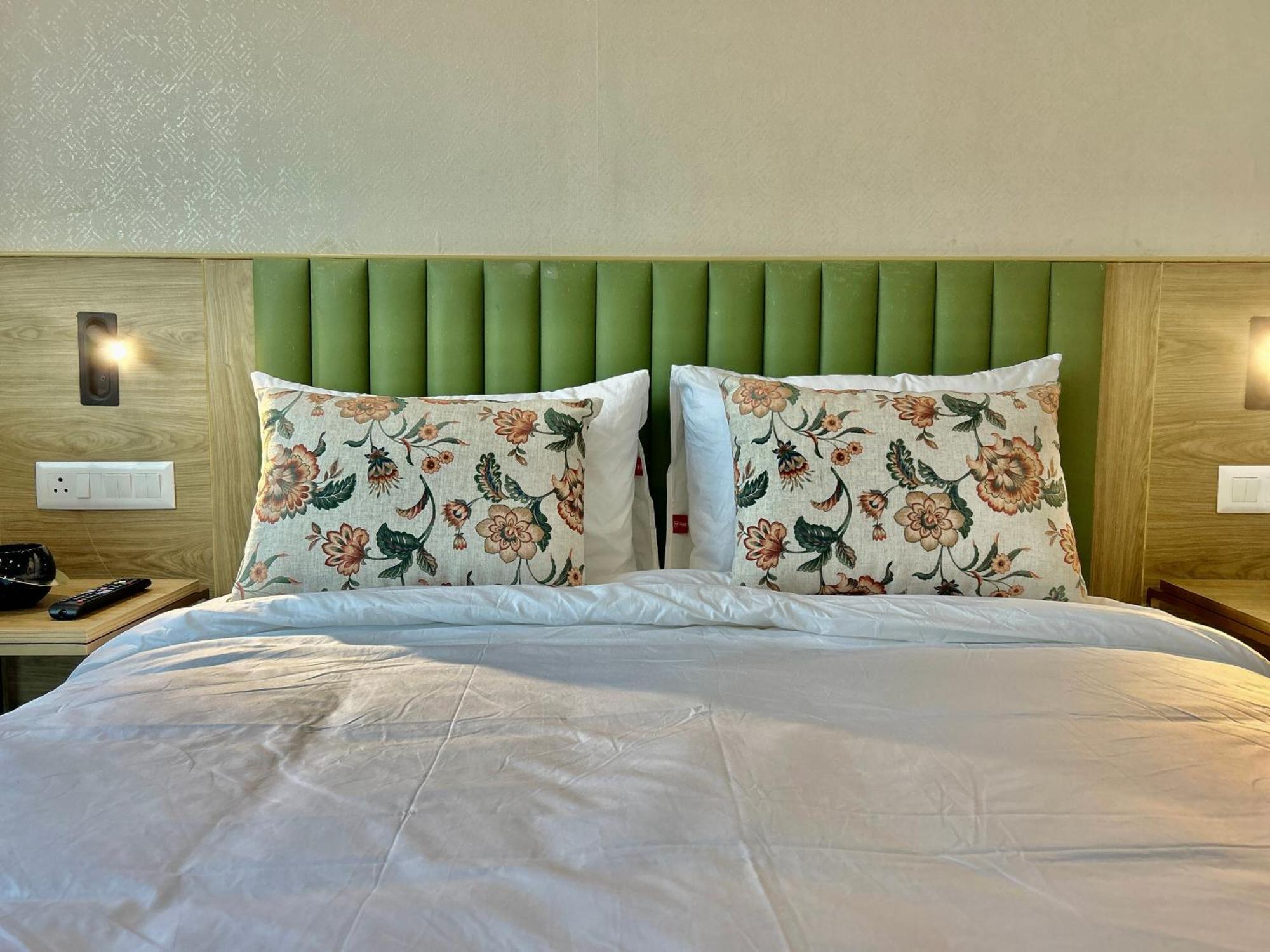 Hotel Limon & Banquet Sector 29, Gurgaon Dış mekan fotoğraf