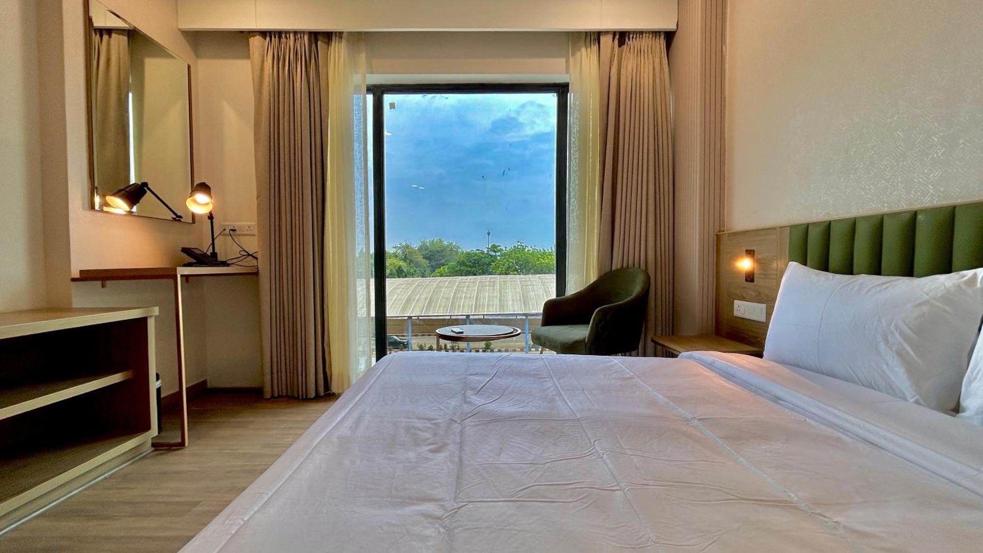 Hotel Limon & Banquet Sector 29, Gurgaon Dış mekan fotoğraf